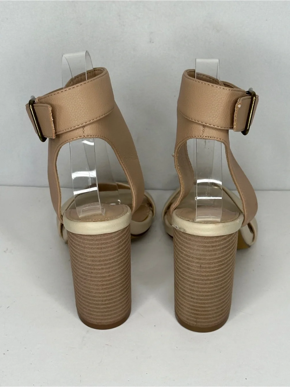 Oasis Society Scarlet NWOT Ankle Cuff Sandal 2 Tone Neutral Beige Sz 6.5